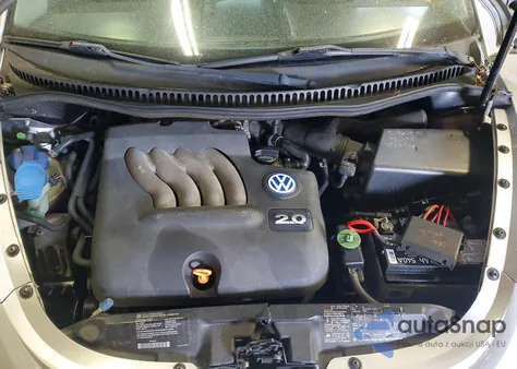 2002 Volkswagen New Beetle Gls z USA, uszkodzony, nr VIN 3VWCB21C62M420239